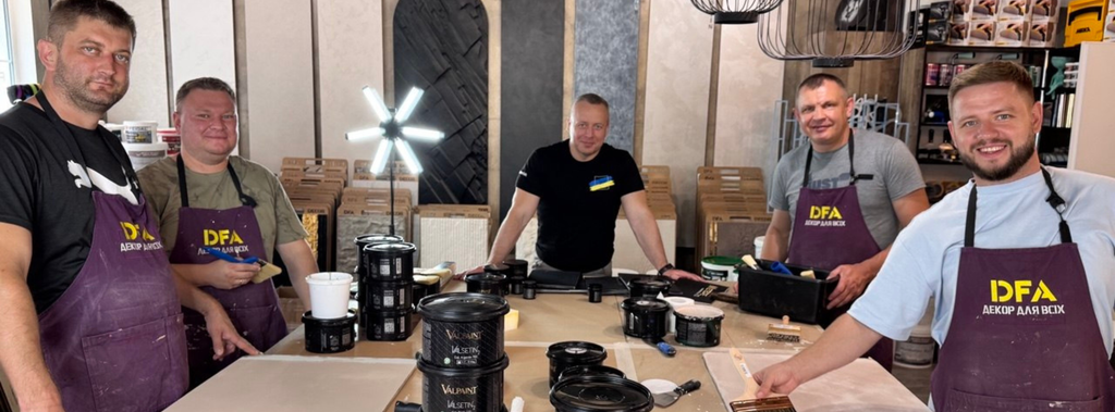 Professional stencils by DFA Decor for high-end interior painting and decorative plaster applications.