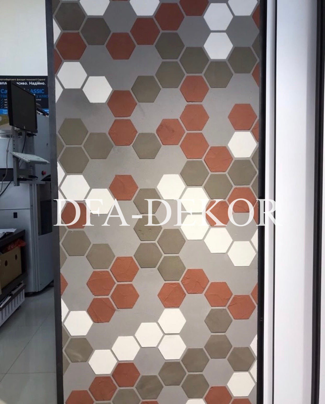 Dynamics and style: Geometric stencil "Honeycomb" for decorative plaster 0.3-1 mm (G00031)
