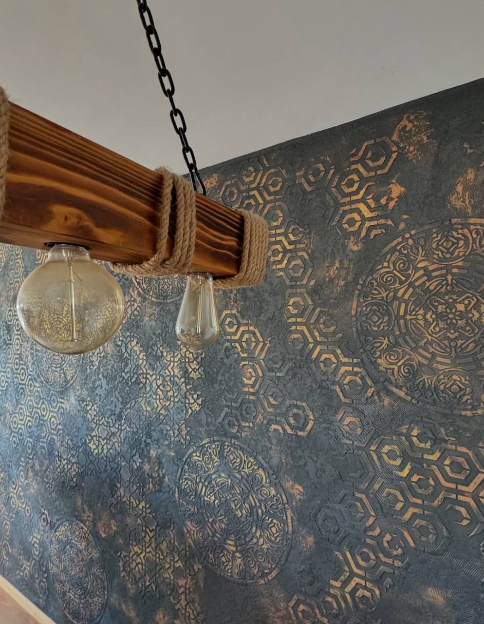 Round patterns - a new aesthetic of decorative plaster with a stencil DFA 0.3-1 mm (С00116)