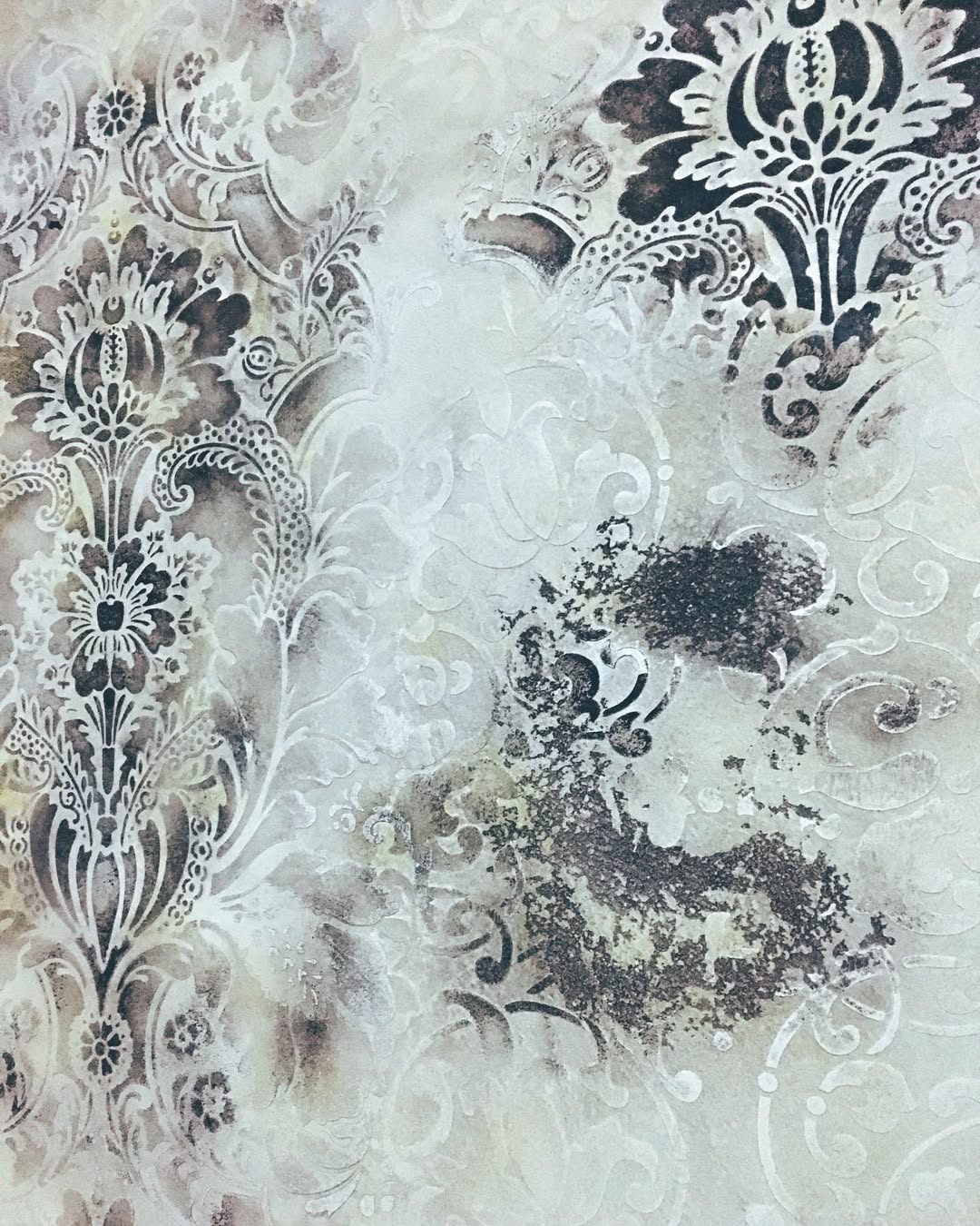 Elegant wall pattern with stencil DFA Damask 0.3-1 mm (D00025)