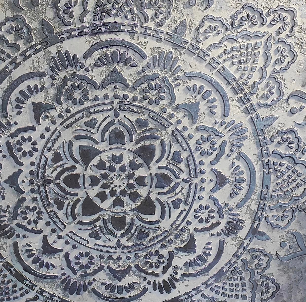 Modern space with a soul: stencil DFA Round patterns 0.3-1 mm (С00048-d)