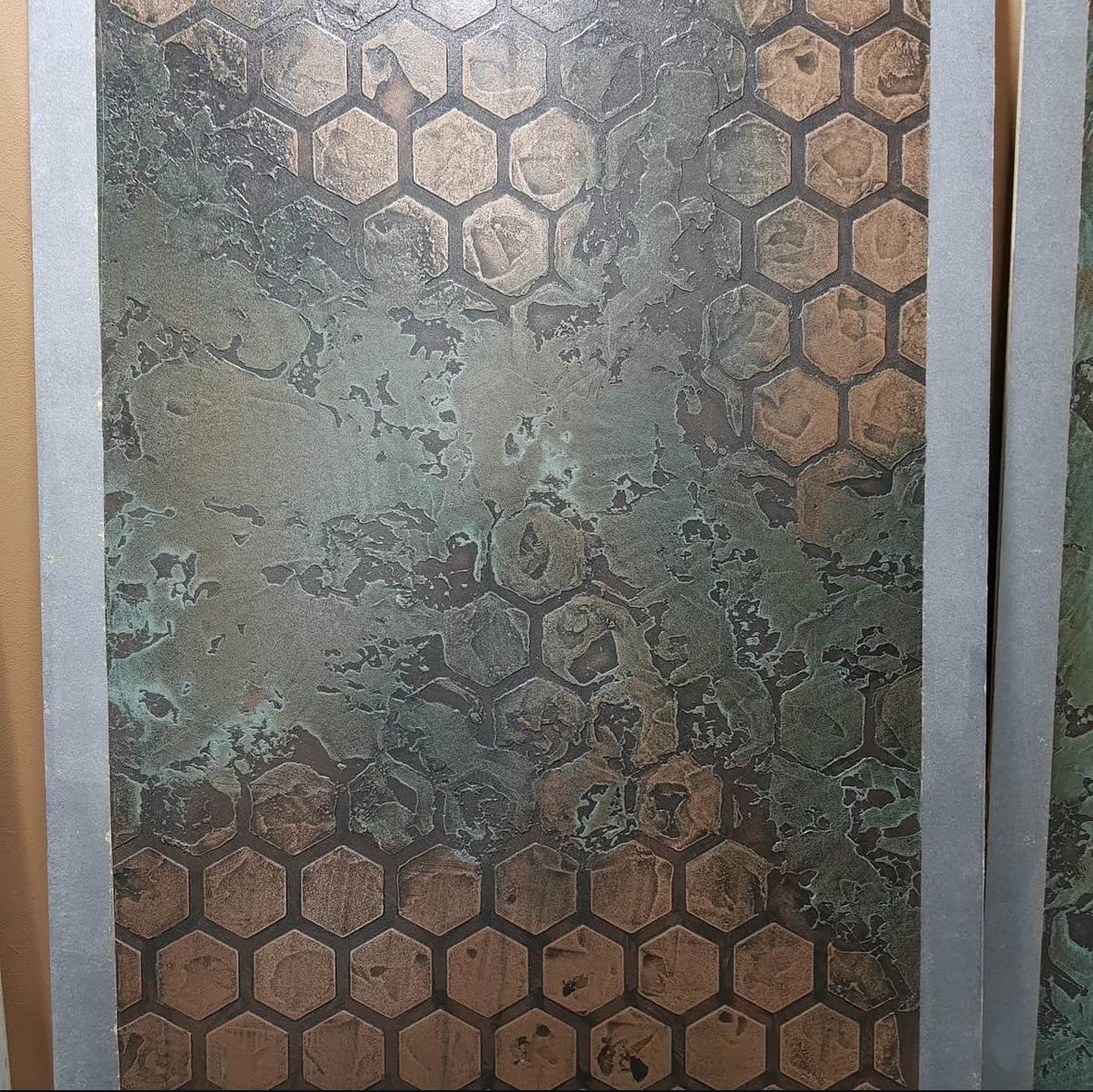 Trendy geometric decor in a few steps with DFA stencil Geometry Honeycomb 0.3-1 mm (G00030)