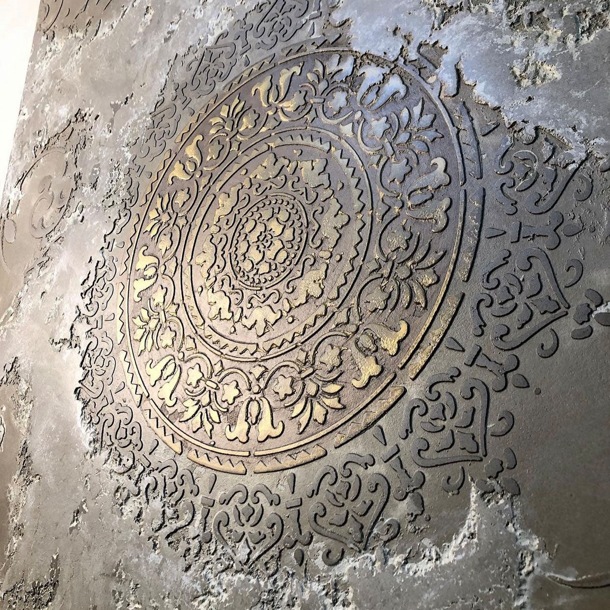 Spectacular circular pattern with DFA stencil - simple, fast, stylish 0.3-1 mm (C00013-d2)