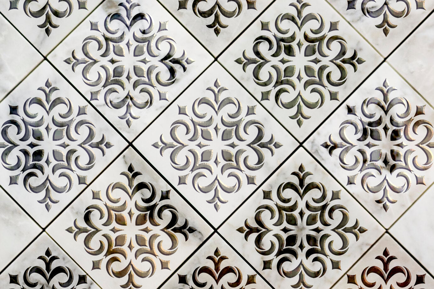 Exclusive ornament with DFA stencil Square pattern 0.3-1 mm (K00120)