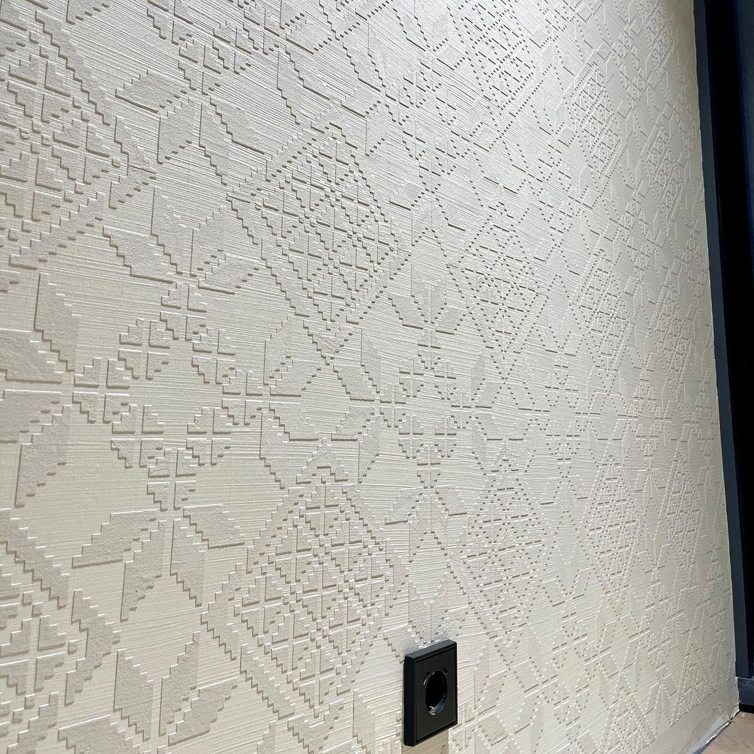 Master class: Thick-layer decorations in the PRO stencil technique (Experience in working with stencils, creating a composition)