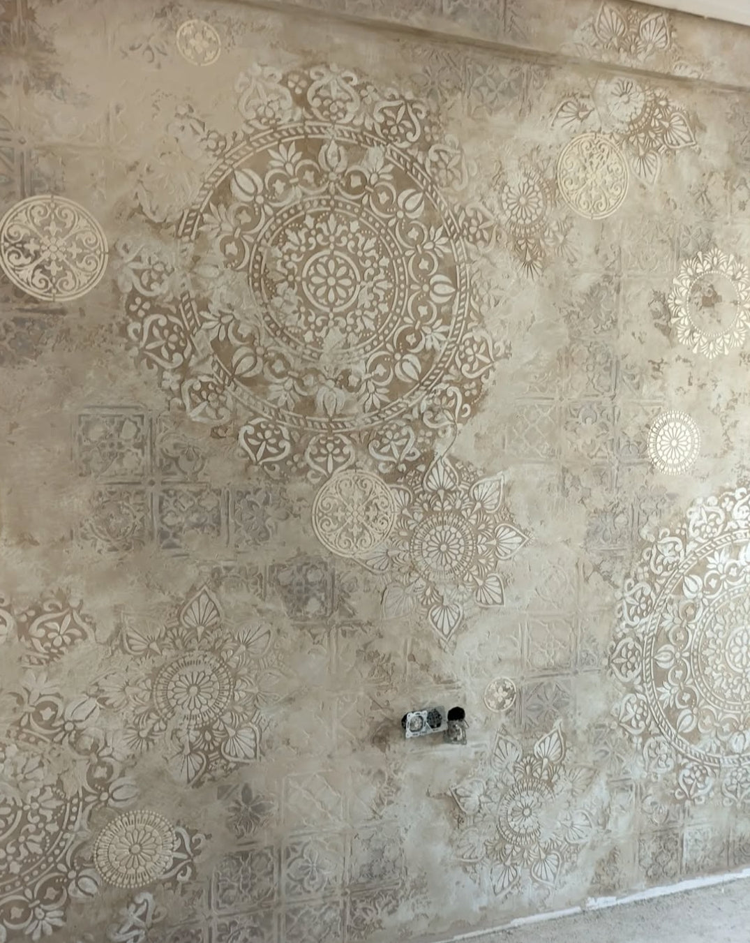Set for plaster and paint wall decoration 12 Stencils DFA (Round pattern 54 + Round pattern 7 + Square pattern 4) 0.3-1 mm (N00012)
