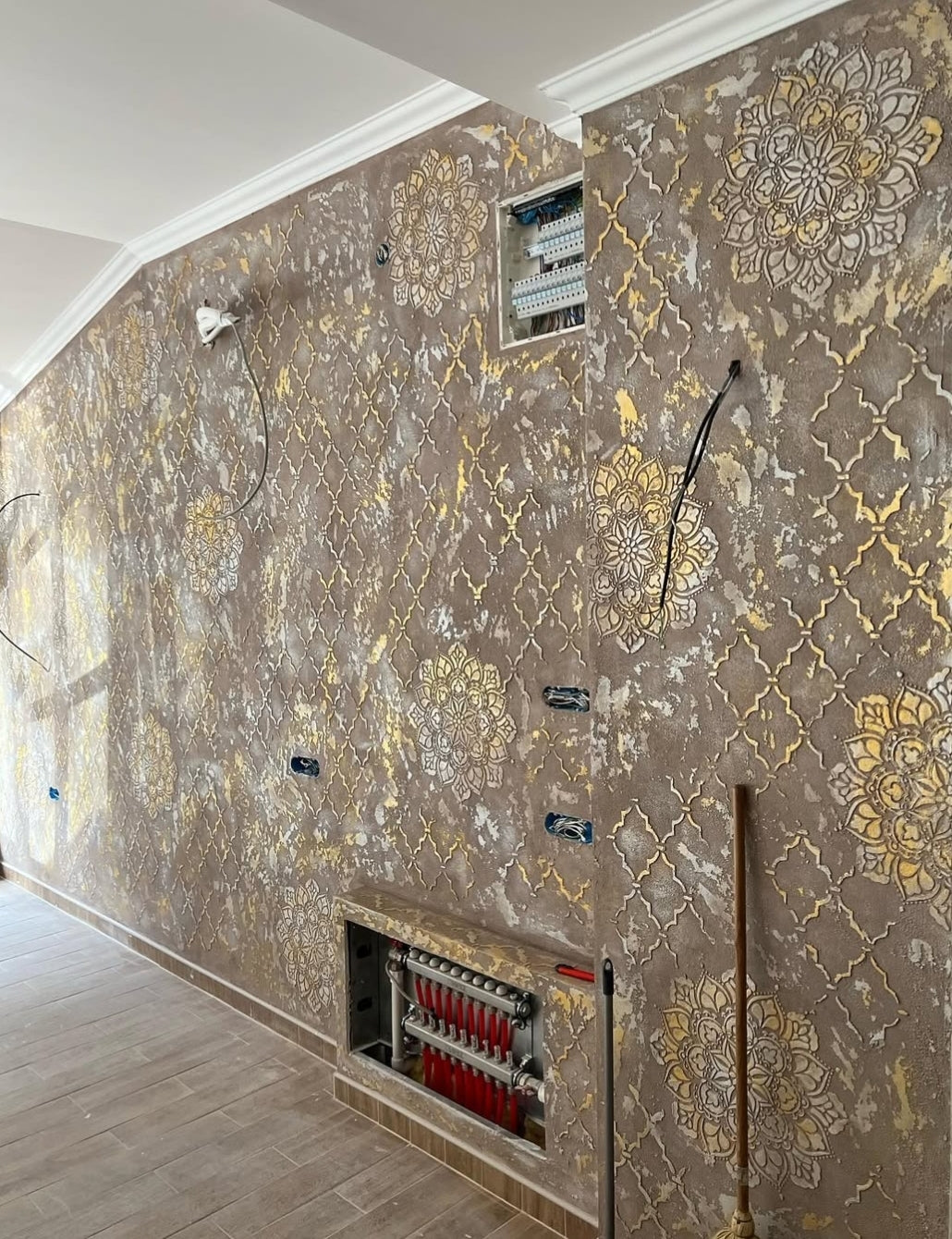 Luxury Pattern for Walls - Inspirational DFA Stencil 0.3-1mm (C00117), 1mm - Under Plaster