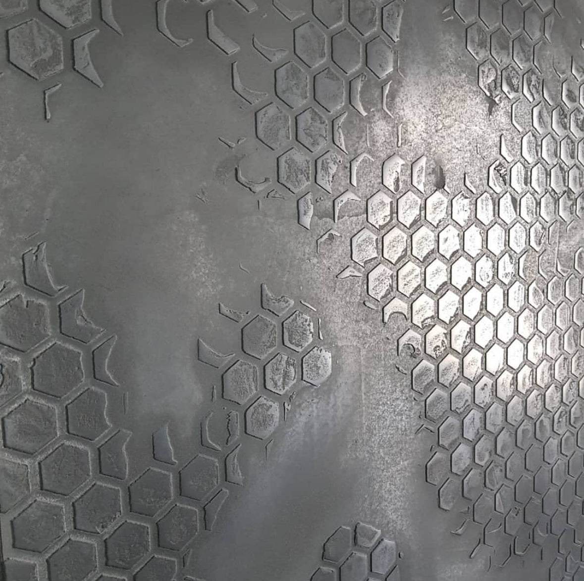 Trendy geometric decor in a few steps with DFA stencil Geometry Honeycomb 0.3-1 mm (G00030)