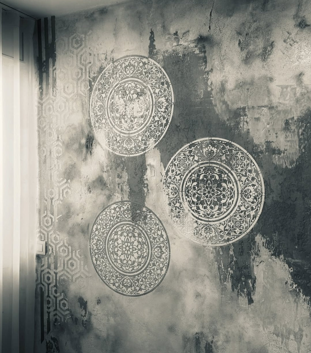 Add charm to walls with DFA Stencil Round Pattern 0.3-1mm (C00014)
