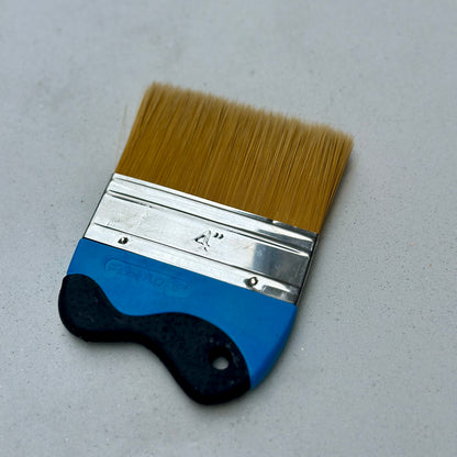 Brush 4 inches flat