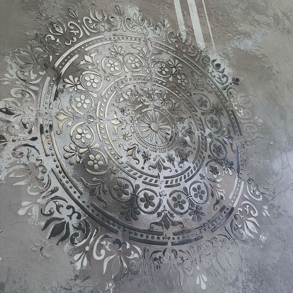 Create unique designs with the DFA Stencil Round Pattern 0.3-1mm (C00108)