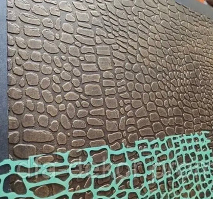Create a luxurious design with the DFA Stencil Crocodile Skin 0.3-1mm (P00036)