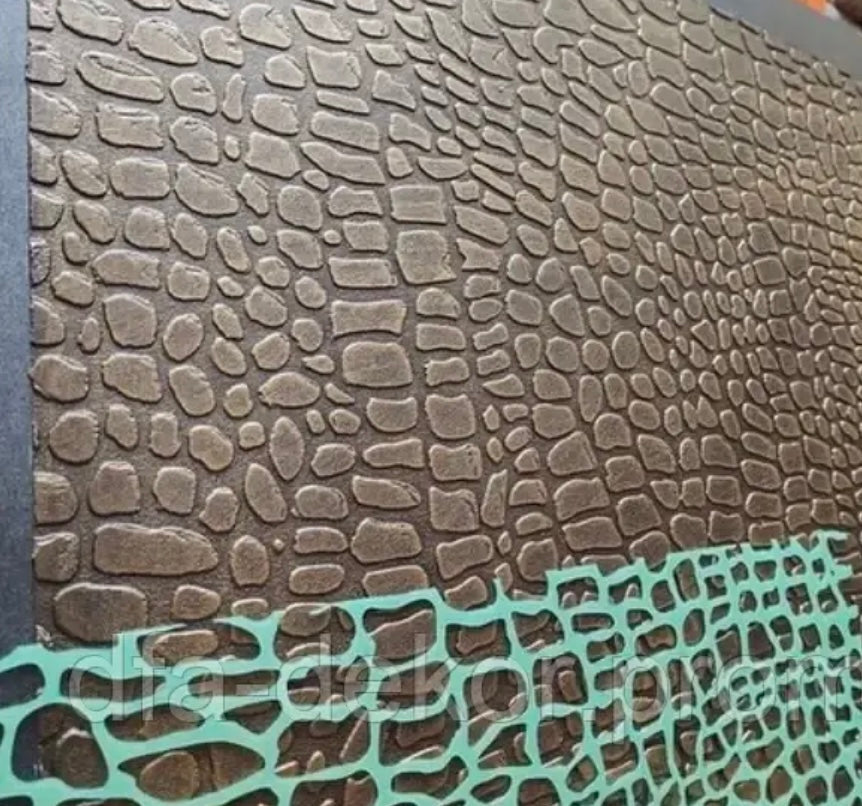 Create a luxurious design with the DFA Stencil Crocodile Skin 0.3-1mm (P00036)