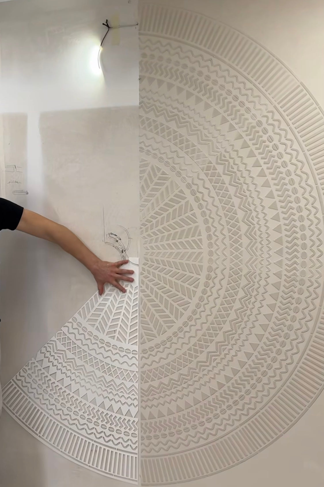 Creative decor with stylish stencil DFA Round pattern 0.3-1 mm (C00111-d)