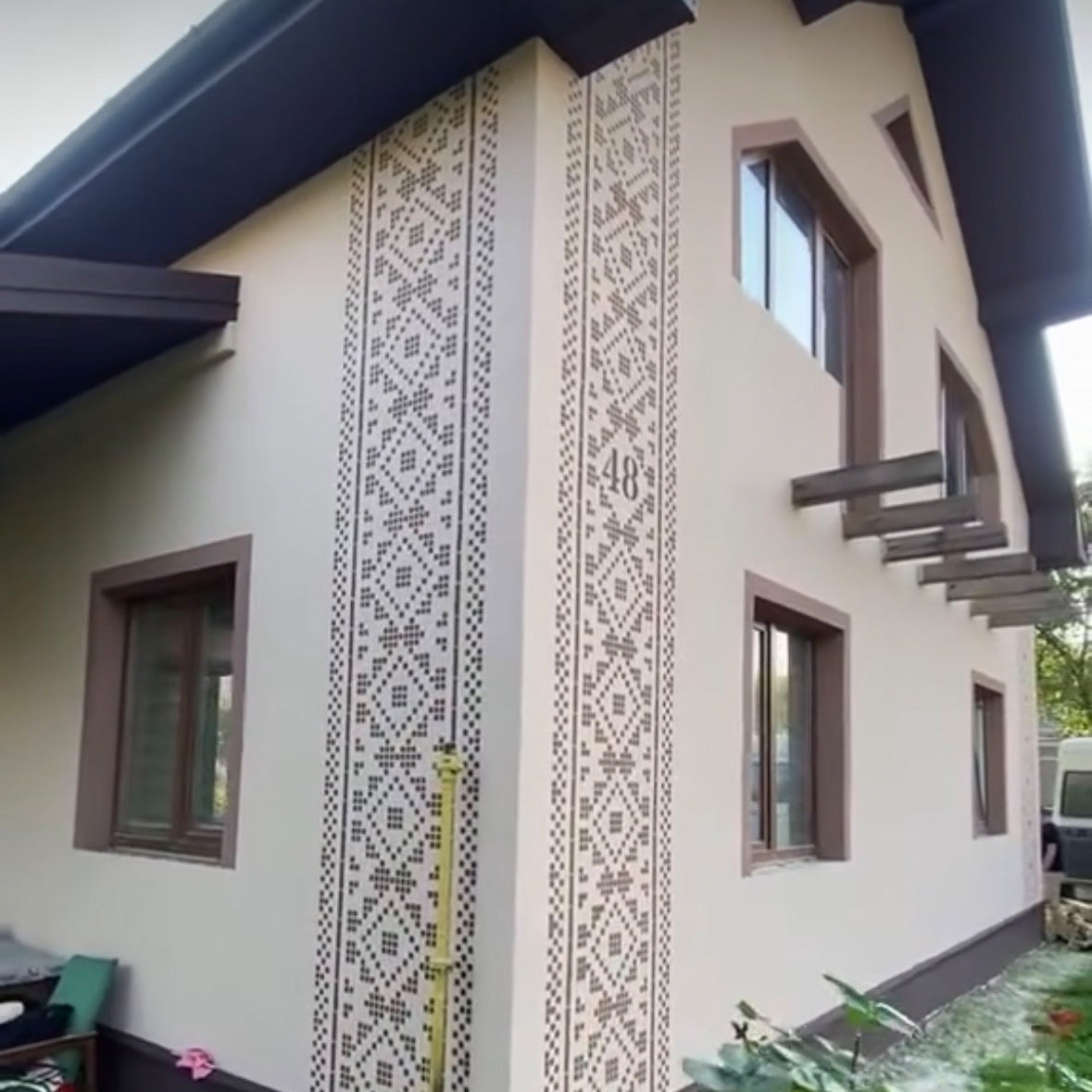 Ethnic facade with DFA stencil Embroidery for decorative plaster and paint 0.3-1 mm (Z00030)