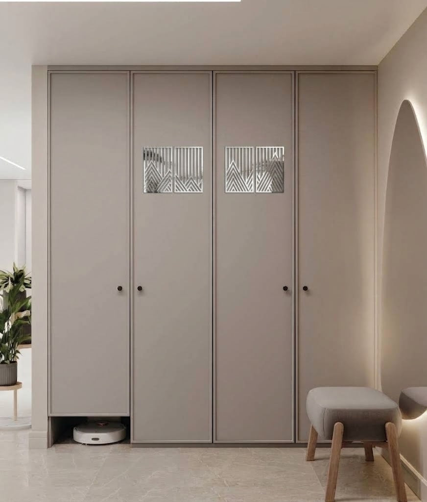 Mirror decor: a with a modern twist (YA00105)