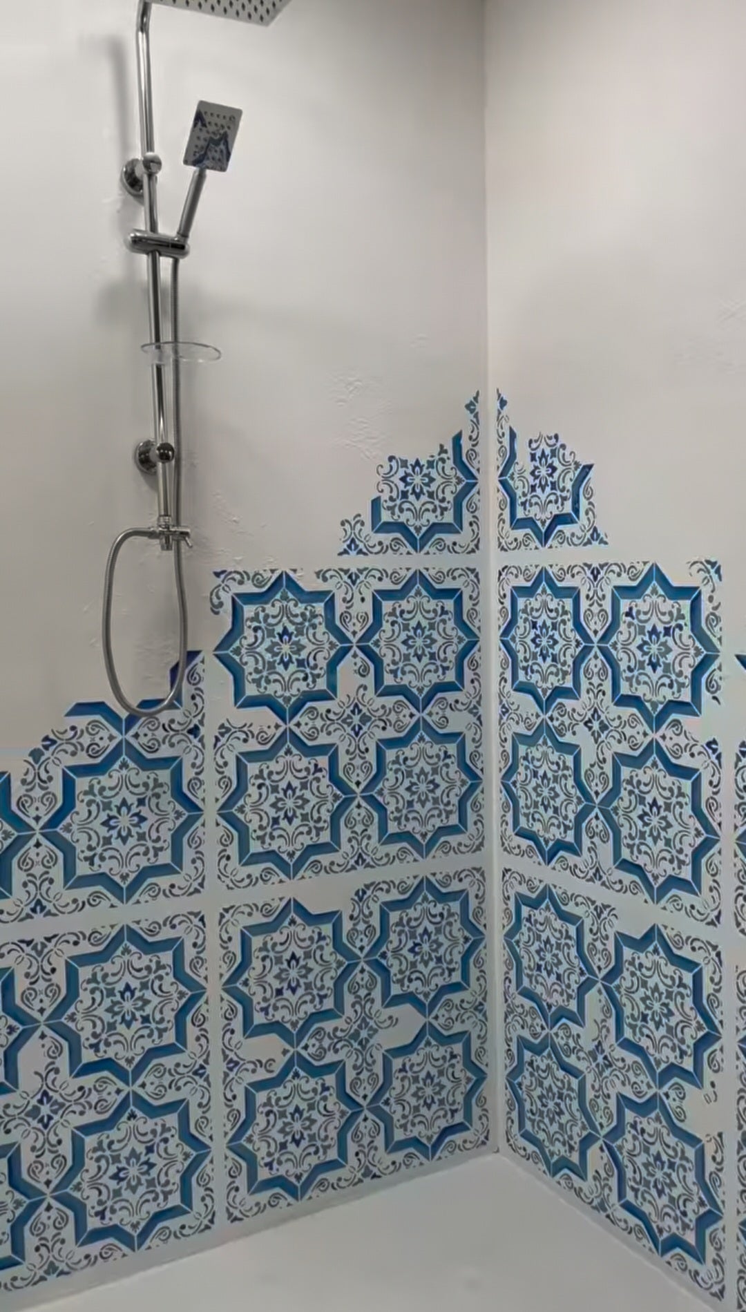 Geometric ornament on the walls - stencil DFA Square pattern 0.3-1 mm (K00118)