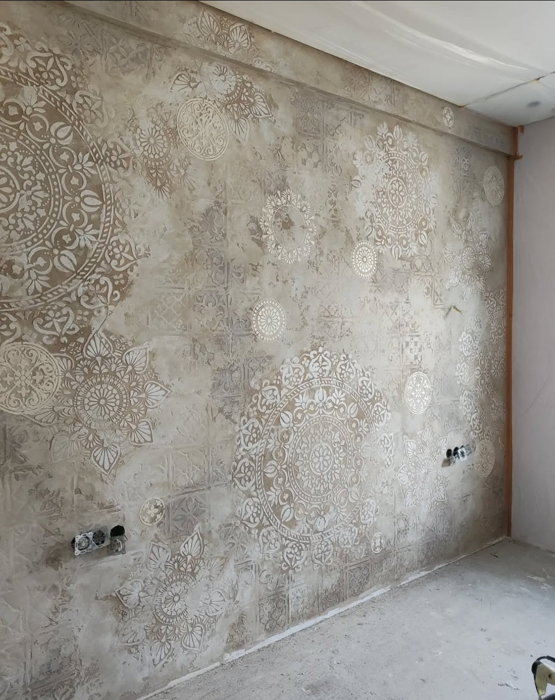 Set for plaster and paint wall decoration 12 Stencils DFA (Round pattern 54 + Round pattern 7 + Square pattern 4) 0.3-1 mm (N00012)