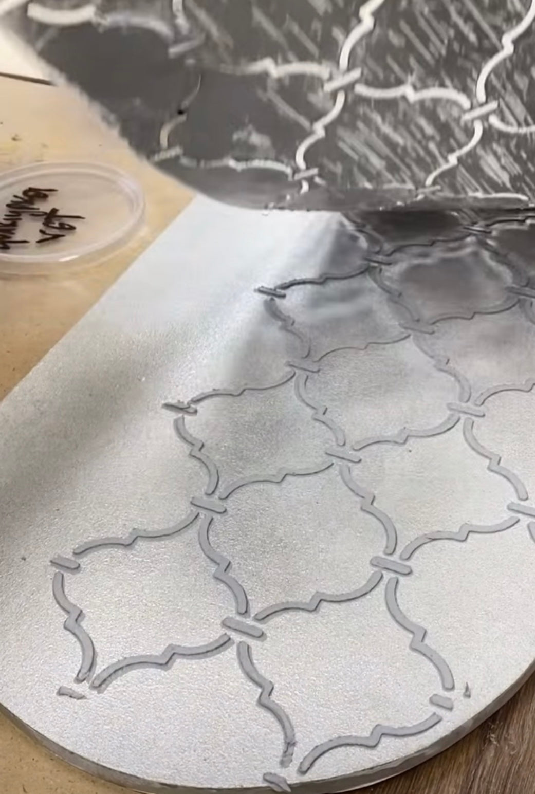Luxurious ornament without extra expenses - stencil DFA Oriental pattern 0.3-1 mm (V00001)